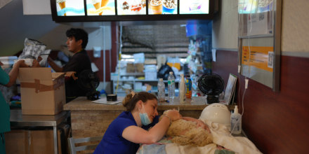 El restaurante de McDonald’s que se convirtió en un hospital de mascotas tras los terremotos