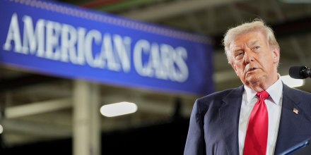 Trump defiende sus aranceles, pese al descontento general con la economía de EE.UU.