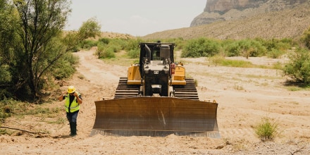 Líderes de ambos partidos en Texas critican la construcción fronteriza en el Parque Nacional Big Bend