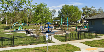 Cinco personas son baleadas y una de ellas muere en un parque en Kentucky