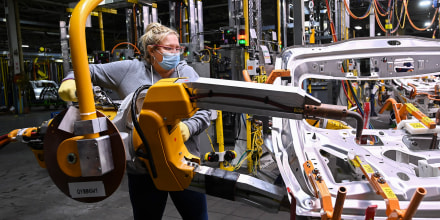 Trump amenaza con aumentar los aranceles a automóviles, camiones y metales de Canadá al 50%