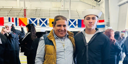 Liberan de detención migratoria al papá del marino desplegado en el USS Abraham Lincoln