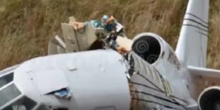 Mueren ocho personas tras estrellarse un avión cháter en Alaska