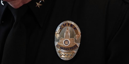 Los Ángeles acusa a policía latino que denunció racismo de haber grabado en secreto a colegas