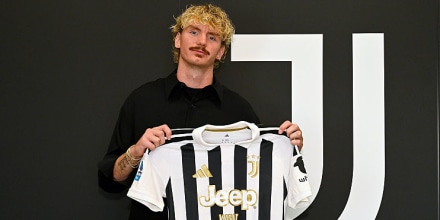Juventus FC Unveil New Signing Nick Woltemade