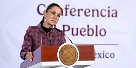 Sheinbaum niega censura o listas de periodistas tras polémica por análisis