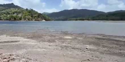 Fugas de agua por tuberías rotas agravan la escasez en Puerto Rico