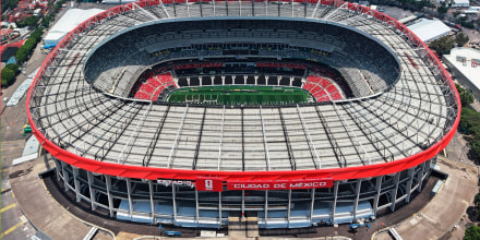A dos días del inicio del Mundial, dueños de palcos del Estadio Azteca siguen en disputa con la FIFA