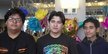Hermanos mariachis detenidos por ICE dicen que "es un honor" volver a los escenarios