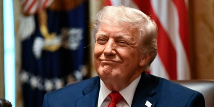 Trump dice que en su cumpleaños se celebrarán los 250 años del país