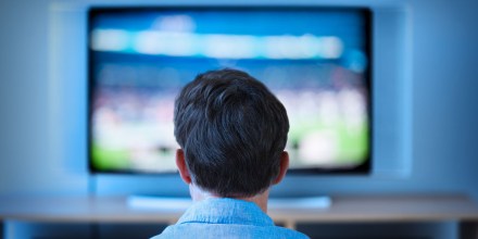 La representación latina en la TV de EE.UU. se desploma del 50% al 23% en solo cinco años