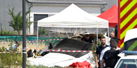 Un piloto y 10 paracaidistas murieron tras estrellarse una avioneta en Francia