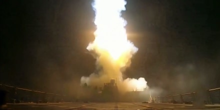 Estados Unidos vuelve a bombardear objetivos militares de Irán