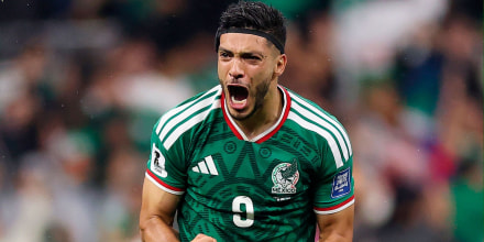 Los goles de Quiñones y Jiménez que clasificaron a México a octavos de final