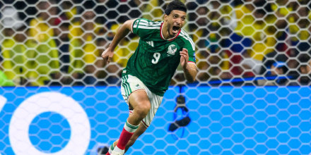 Detrás de los goles del 'Tri' hay historias de inmigración, un accidente y una muerte