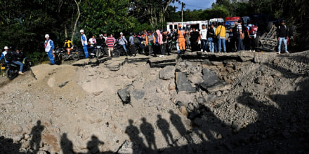 Petro condena a "grupo narcoterrorista" por el atentado que mató a 14 personas en Colombia