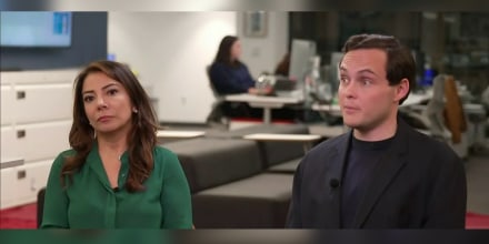 Dos corresponsales narran cómo se lanzaron al suelo al escuchar los disparos