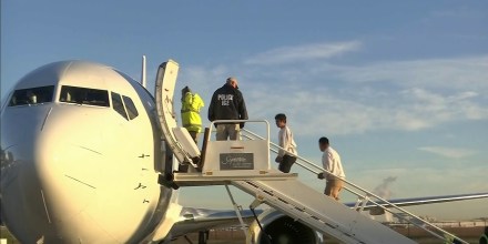 El 55% cree que Trump fue demasiado lejos con las deportaciones, según sondeo
