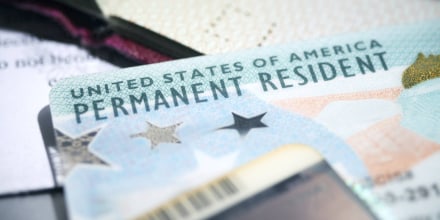 Una abogada explica la nueva propuesta del Gobierno para conseguir una 'green card'