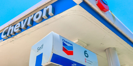La petrolera Chevron anuncia una inversión de $7,000 millones en Venezuela