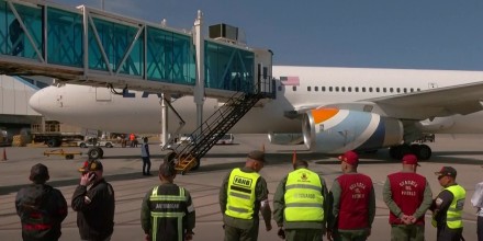 EE.UU. envía 147 inmigrantes a Venezuela, en el primer vuelo de deportación desde los sismos
