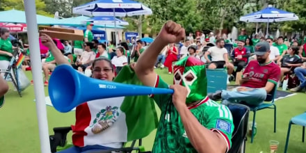Fanáticos celebran desde Texas el triunfo de México contra Sudáfrica