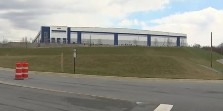 Demandas retrasan la construcción de un centro de ICE en bodega de Maryland