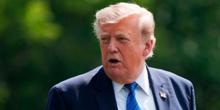 Trump asegura que las negociaciones con Irán continúan pese a que el régimen lo niega