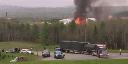 Explosión e incendio en un aserradero de Maine deja al menos 11 heridos
