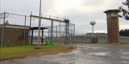 Una corte determina que los inmigrantes no pueden ser detenidos sin derecho a fianza