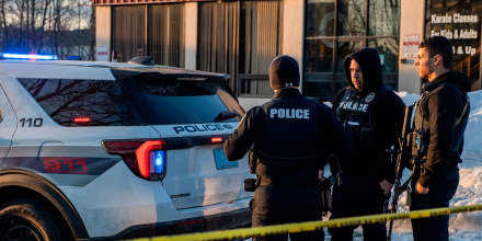 Nueva York prohíbe a la policía local colaborar con ICE en tareas migratorias