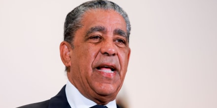 Adriano Espaillat, el primer dominicano en el Congreso, pierde su escaño
