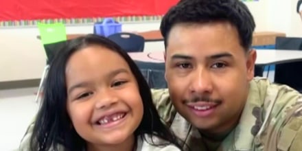 Un sargento queda a cargo de sus dos hijos tras deportación de su esposa a Honduras