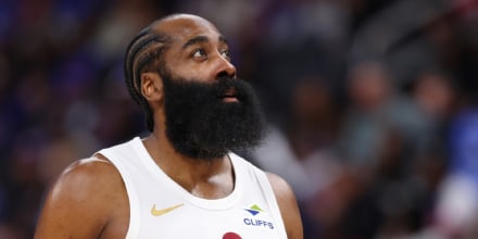 Arrestan a estrella de la NBA acusado de portar ilegalmente un arma
