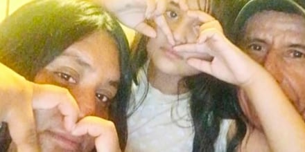 Un tiktoker ayuda a un padre y a su hija que fueron deportados a Tijuana