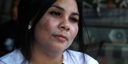 Liberan a dos acusadas de atentado en Caracas; familiares siguen presos