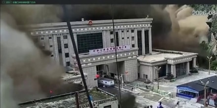 Decenas de personas intentaron huir de una enorme avalancha de lodo en China