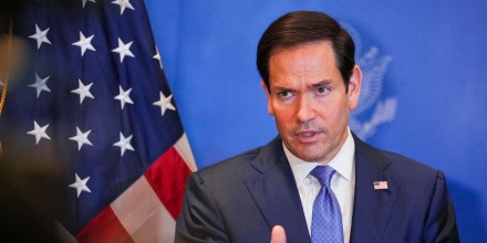 El Gobierno de Trump envía brigadas de médicos y rescatistas a Venezuela