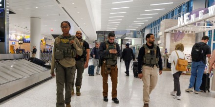 Aerolíneas buscan impedir arrestos de ICE con nuevos protocolos en aeropuertos