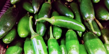 Los casos de salmonela asociados a chiles jalapeños de Chipotle aumentan a 345