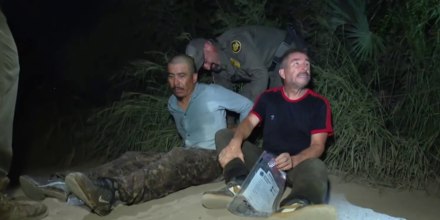 Recorremos el río grande con la Patrulla Fronteriza cuando los cruces se han desplomado