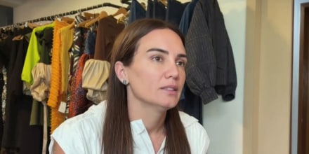 Diseñadora ayuda a damnificados elaborando bolsas para cadáveres 