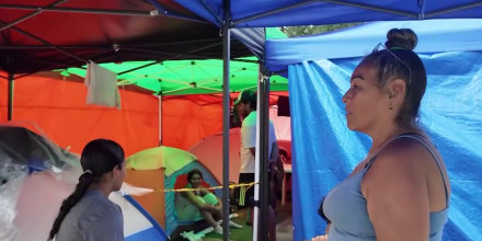 “Este año lo pasaremos aquí”: familias siguen en la calle tras terremotos en Venezuela