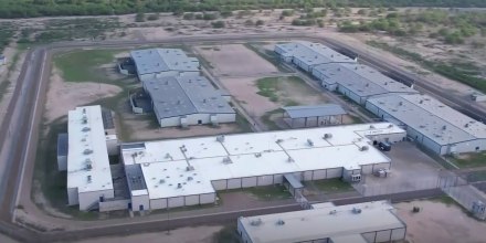 ICE cambia reglas de detención a pedido de un contratista privado