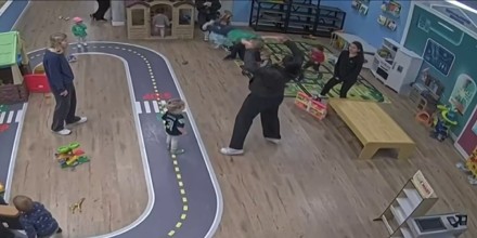 Una demanda acusa a un centro infantil en California de causar lesión cerebral a un niño