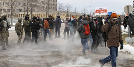 Acusan a 15 personas de sabotear operativo migratorio en Minnesota