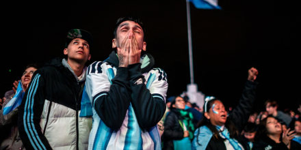 Lágrimas, dusturbios y apreciación por 'La Abiceleste' en Buenos Aires