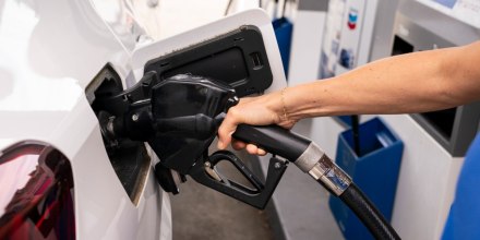 El Gobierno parece dispuesto a suspender el impuesto federal sobre la gasolina