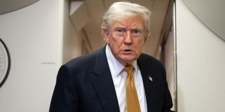 La mayoría de los estadunidenses creen que Trump usa su cargo para beneficiarse