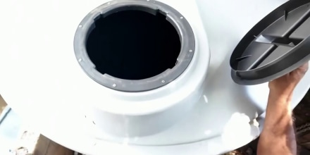 Fugas de agua por tuberías rotas agravan la escasez en Puerto Rico